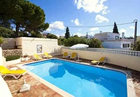 Ruhiges Strandhaus Carvoeiro, Casa Trevo Hébergement de vacances